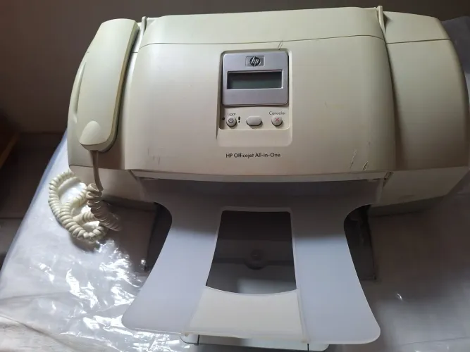 Vende se uma impressora HP 50,00