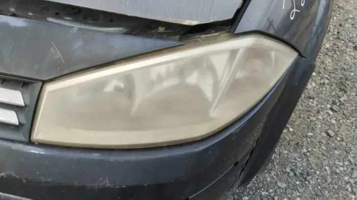 FAROL LADO ESQUERDO MEGANE ANO 2007 A 2012