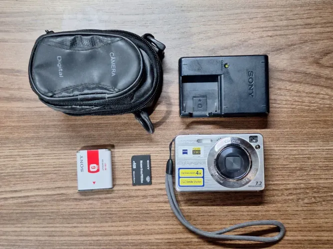 Sony W110 - Completa