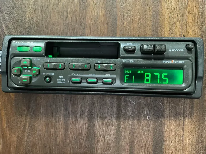 Toca fita rádio e com Bluetooth Pioneer KEH-1550