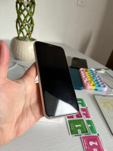  Vende-se iPhone 11 128GB - Excelente Estado + Parcelamento ou Desconto à Vista! 