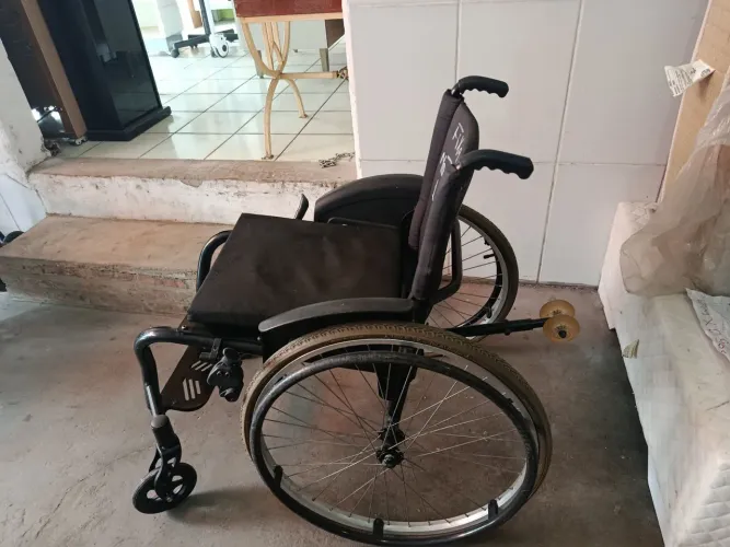 Cadeira de Rodas Monobloco Star Lite 