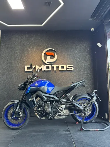 YAMAHA MT 09 - 2024 - EXTRA