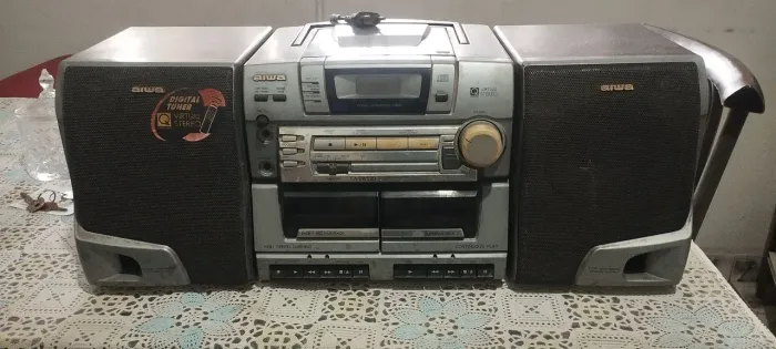 Rádio gravador Aiwa CA -DW530U