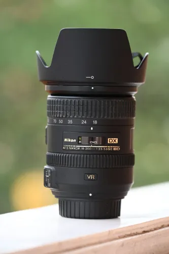 Lente Nikon AF-S Nikkor 18-200mm f/3.5-5.6G ED VR DX