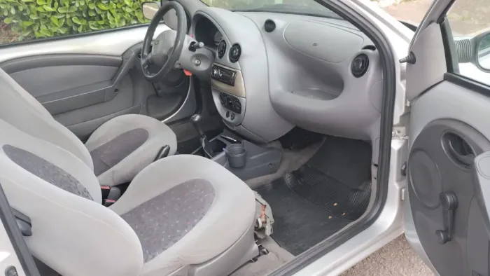 Ford KA GL 1.0i Zetec Rocam 2001 e moto Yamaha fazer 150 os 2 por R$ 19.900