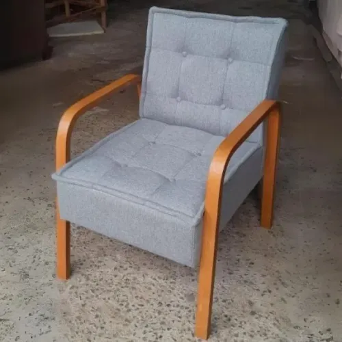 Poltrona Decorativa Em Madeira Belém tt75