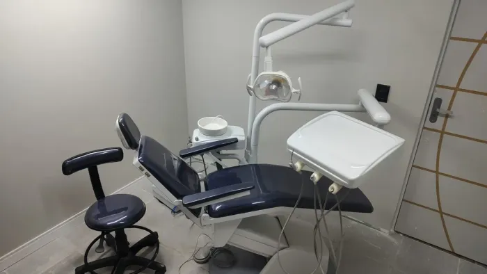 VENDO 3 CADEIRAS ODONTOLÓGICA