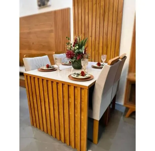 Mesa de Jantar em Madeira com Tampo Branco