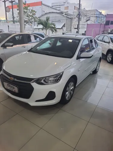 Chevrolet Onix plus LT 2023 automático 