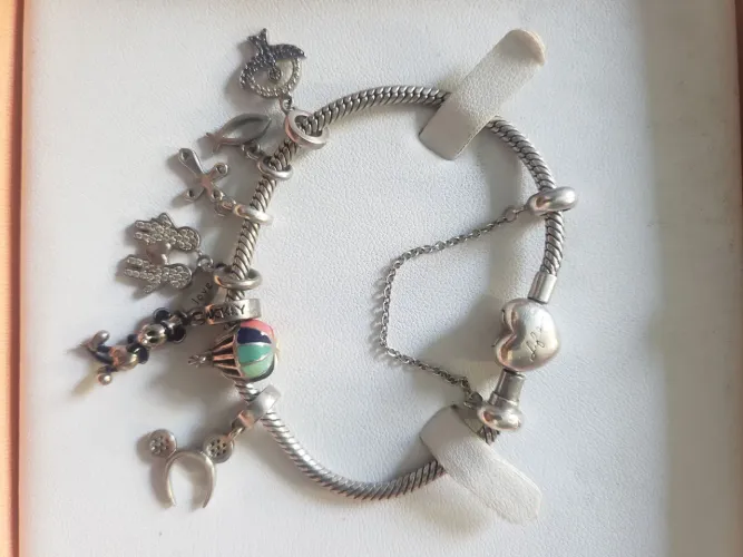 Pulseira Vivara Life com berloques