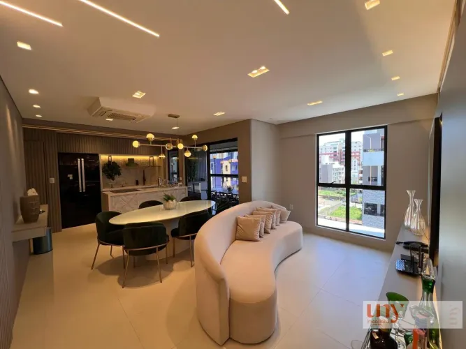 Apartamento de alto padrão, porteira fechada com 90 m² e 3 quartos, próximo da praia em I