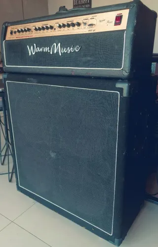 Amplificador Warm Music 412 GT 300w