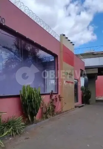 Loja Comercial para venda em Uberlândia - Bairro Vigilato Pereira, Zona Sul | 4 Salas e 1 