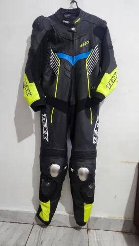 Macacão texx pista 1 peça tamanho 56 novo 