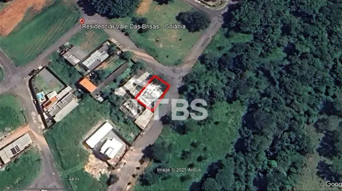 Oportunidade Única no Residencial Vale das Brisas: Seu Terreno Ideal em Goiânia!