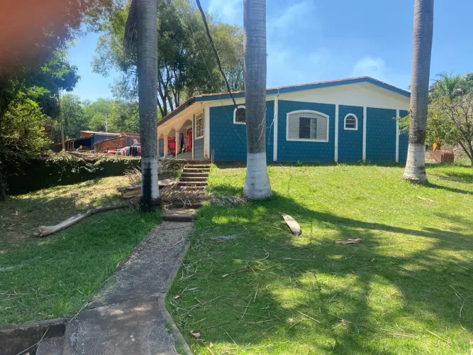 Linda chácara para venda próximo a Av Carmem Miranda 