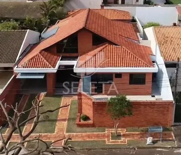 Maravilhosa Casa à venda, Recanto Tropical, com 182,57m2 const. 420m2 de terreno - CASCAVE