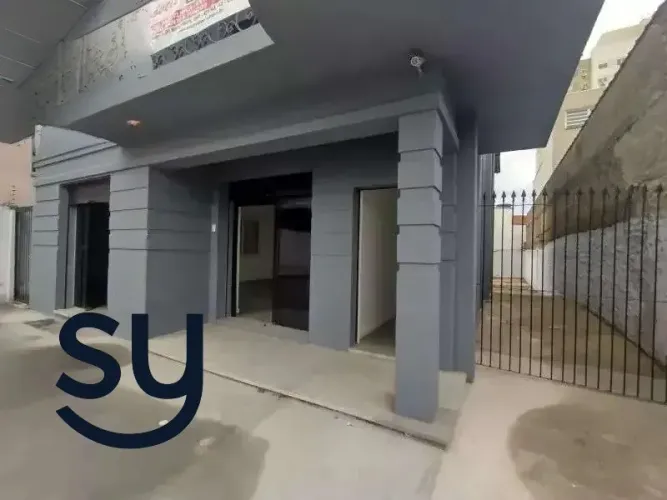 Ótima Casa Comercial para alugar/venda no bairro Azenha em Porto Alegre.