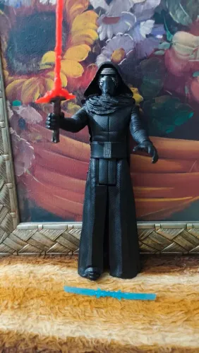 Boneco Kylo Ren 30 cm com Dois Sabres de Luz<br>