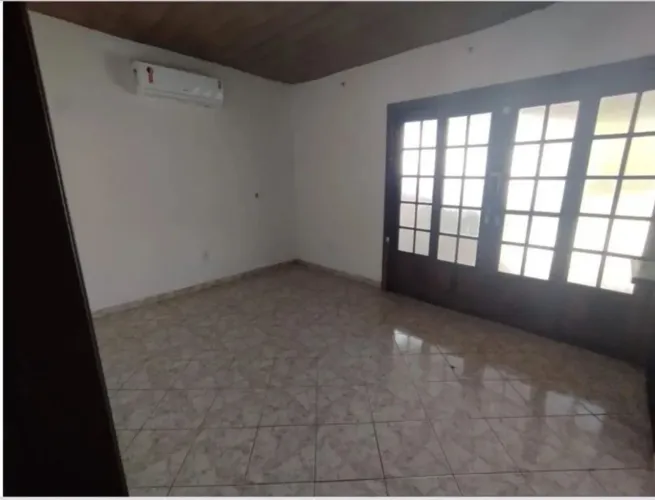 Vendo Casa com 500 m² com 3 quartos, suíte, Garagem, Piscina em Arembepe - Camaçari - BA
