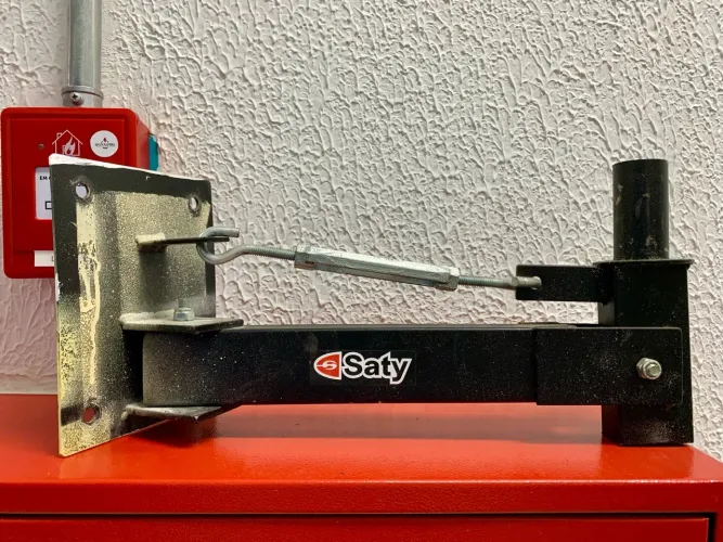 Suporte de parede profissional para caixa de som SPC50