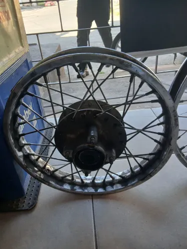 Vendo par de Aro 17