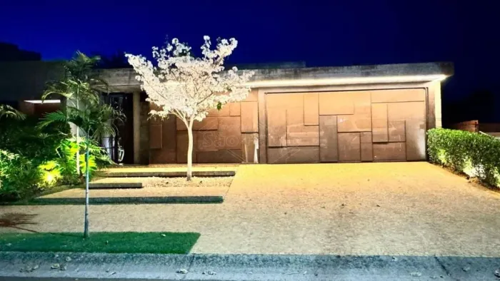 Venda de Casas / Condomínio na cidade de Araraquara
