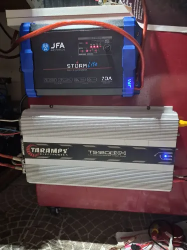 Vende se esse taramps st 1200w ×4 funcionando normal,