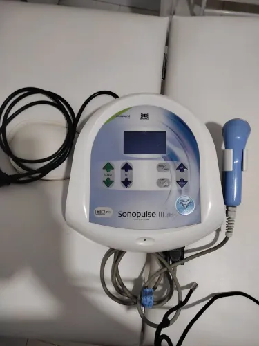 Equipamento ultrassom para fisioterapia ou estetica