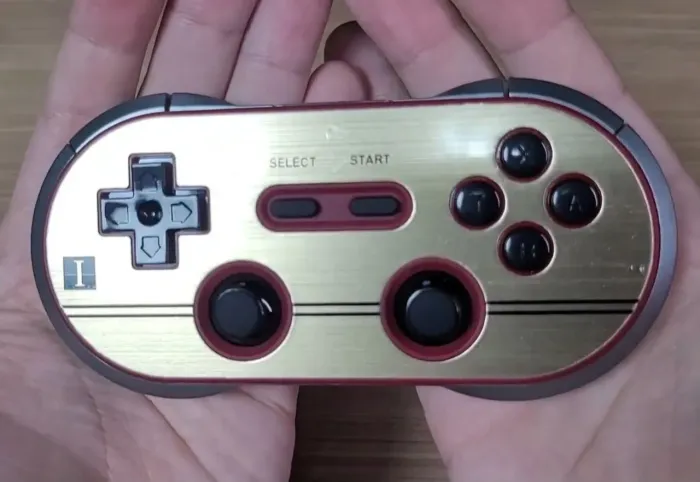 Controle 8Bitdo FC30 Pro Famicom raro!