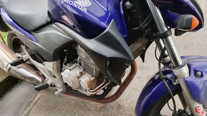 Moto cb 300 valor 9000