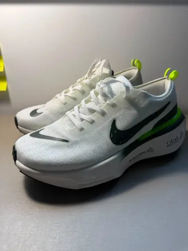 tenis Nike Invencible Run tamanho 40BR