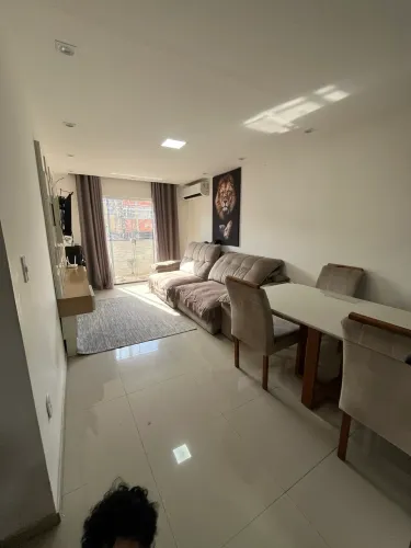Alugo Casa Olaria