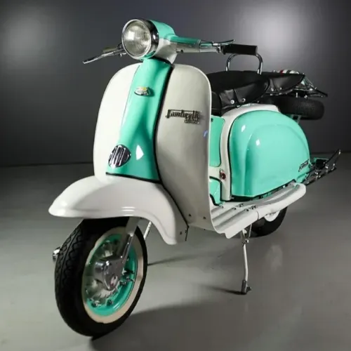 Lambretta LI 150 - 1963 Restaurada nos mínimos detalhes (Placa preta)