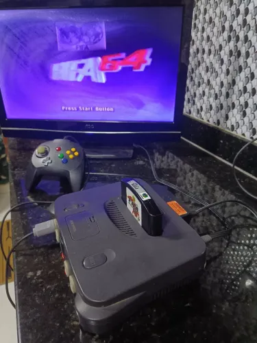 Nintendo 64 top
