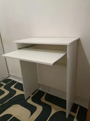 Mesa Escrivaninha com Apoio Retrátil de Teclado 