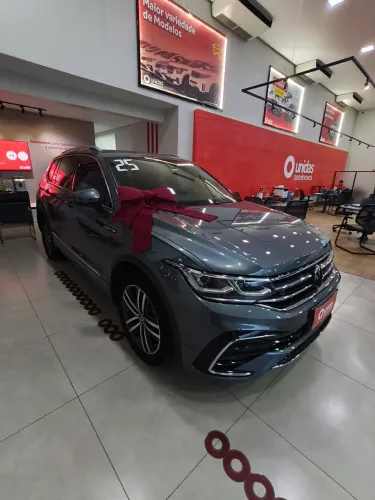 Volkswagen Tiguan Allspac R-line 300 TSI 2.0 2025