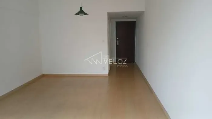 Sala - / Comercial / Centro