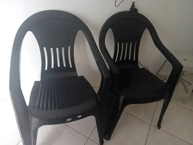 Cadeira de Plástico