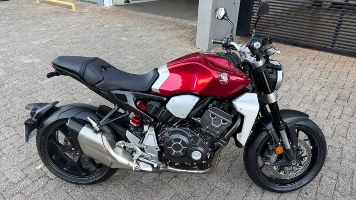 CB 1000r 2021