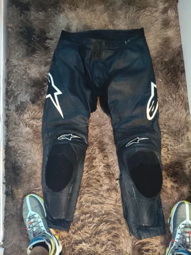 Calça alpinestars 54 euro couro impecável