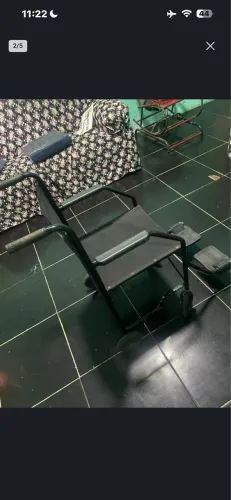 Cadeira de rodas seminova