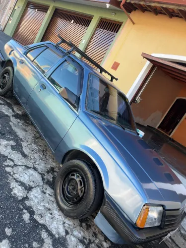 Chevrolet Monza GL 1.8 Efi/ SL/ L/ 650/barc. 2e4p (álcool) 1990