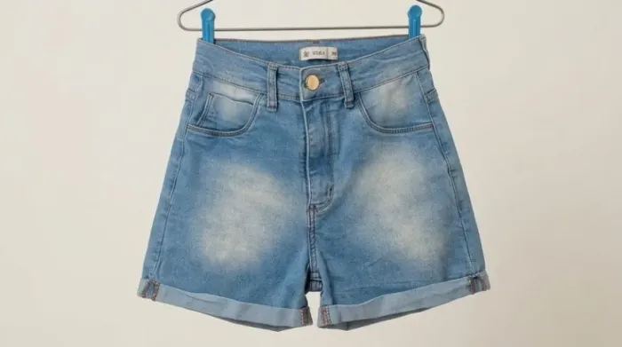 Short jeans