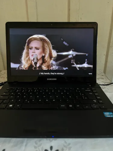 Notebook Samsung i3