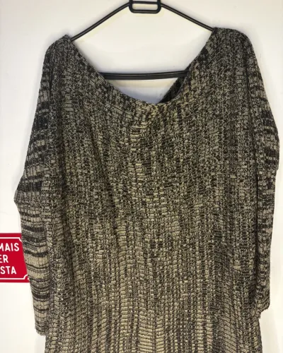 Blusa de lã cinza