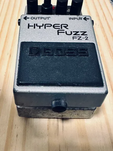 Pedal Boss Hyper Fuzz FZ-2