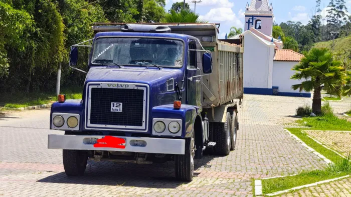 VOLVO NL12 BASCULANTE 360 CAVALOS
