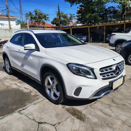 Mercedes-Benz GLA 200 Adv. 1.6/1.6 TB 16V Flex Aut. 2020
